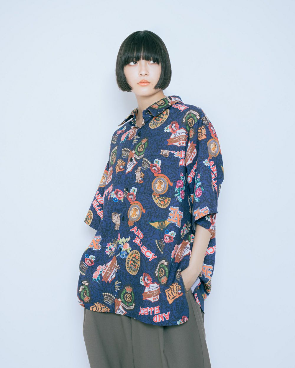 タグ無し新品未使用】Lois CRAYON ゴブラン織 花とリボン