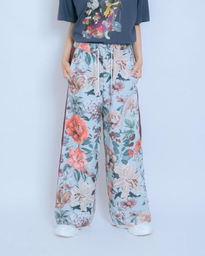 【美品】&ellecy アンドエルシー 浮世絵 猫 刺繍 チェック柄 ブルゾン &ellecy アンドエルシー 浮世絵 猫 刺繍 チェック柄 ブルゾン美品